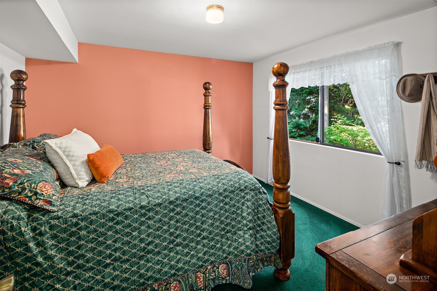 175 Mt Si Place Northwest Issaquah, WA 98027 - Photo 23 of 35 a bedroom with a bed and a window
