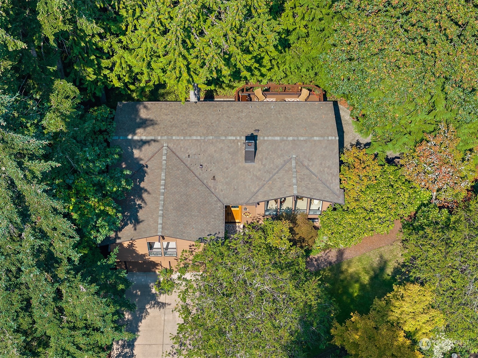 175 Mt Si Place Northwest Issaquah, WA 98027 - Photo 31 of 35 an aerial view of a house