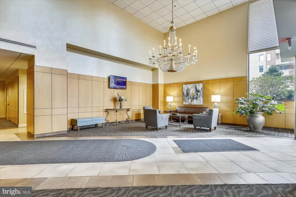 $3,500 | 1211 South Eads Street, Unit 602, Arlington, VA 22202
