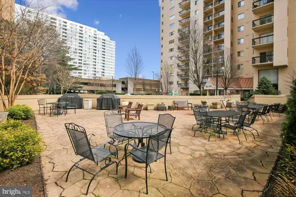 $3,500 | 1211 South Eads Street, Unit 602, Arlington, VA 22202
