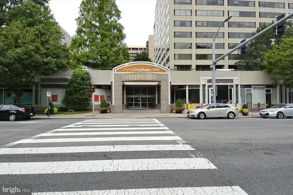 $3,500 | 1211 South Eads Street, Unit 602, Arlington, VA 22202