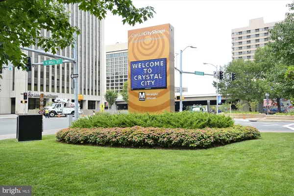 $3,500 | 1211 South Eads Street, Unit 602, Arlington, VA 22202