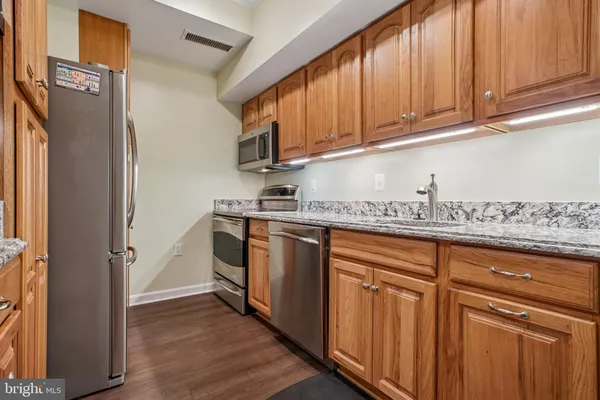 $3,500 | 1211 South Eads Street, Unit 602, Arlington, VA 22202