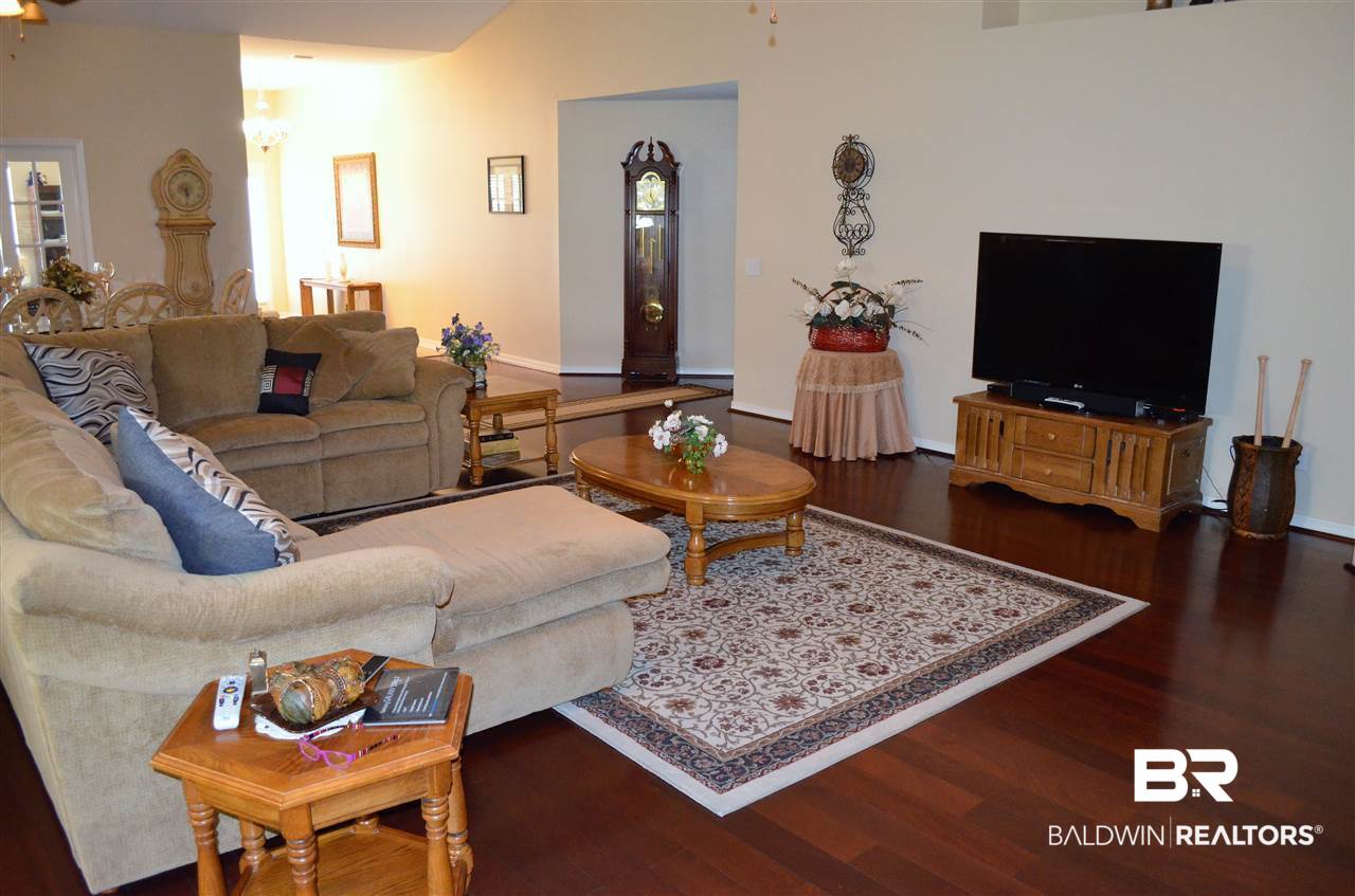 12458 Capulet Drive Foley, AL 36535 - Photo 6 of 27 Living Room