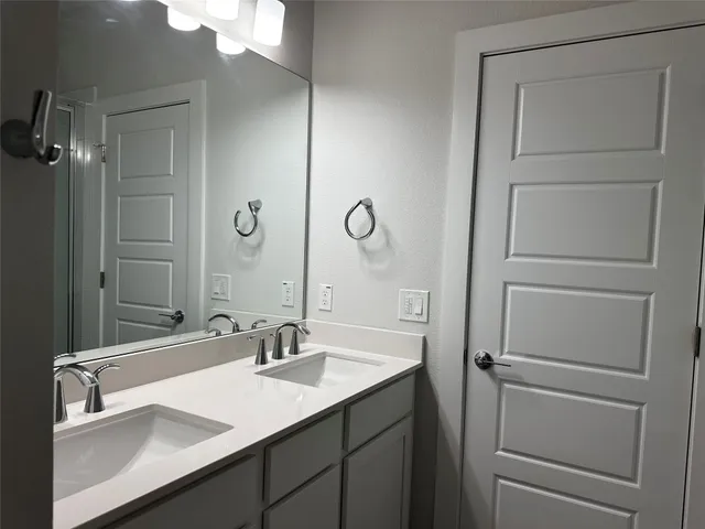 $2,300 | 1711 Tun Tavern Trail, Unit 36, Austin, TX 78754