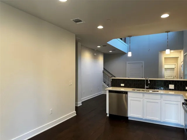 $2,300 | 1711 Tun Tavern Trail, Unit 36, Austin, TX 78754