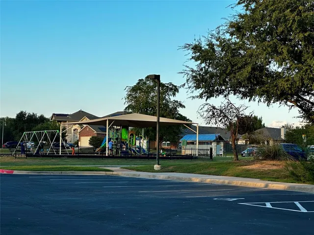 $2,300 | 1711 Tun Tavern Trail, Unit 36, Austin, TX 78754