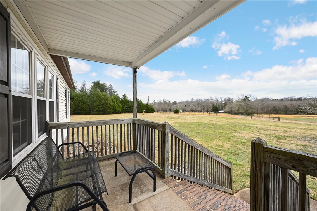 3301 Jones Chapel Road Honea Path, SC 29654 - Photo 3 of 36