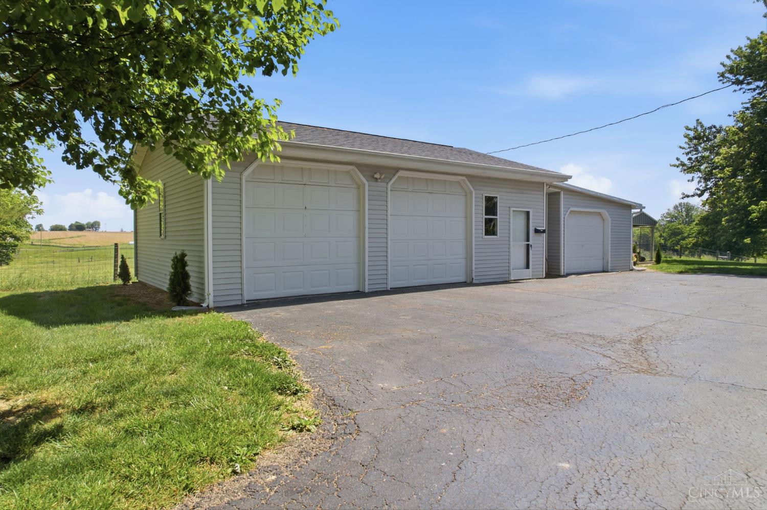 2283 Tri-County Road Winchester, OH 45697 - Photo 13 of 45