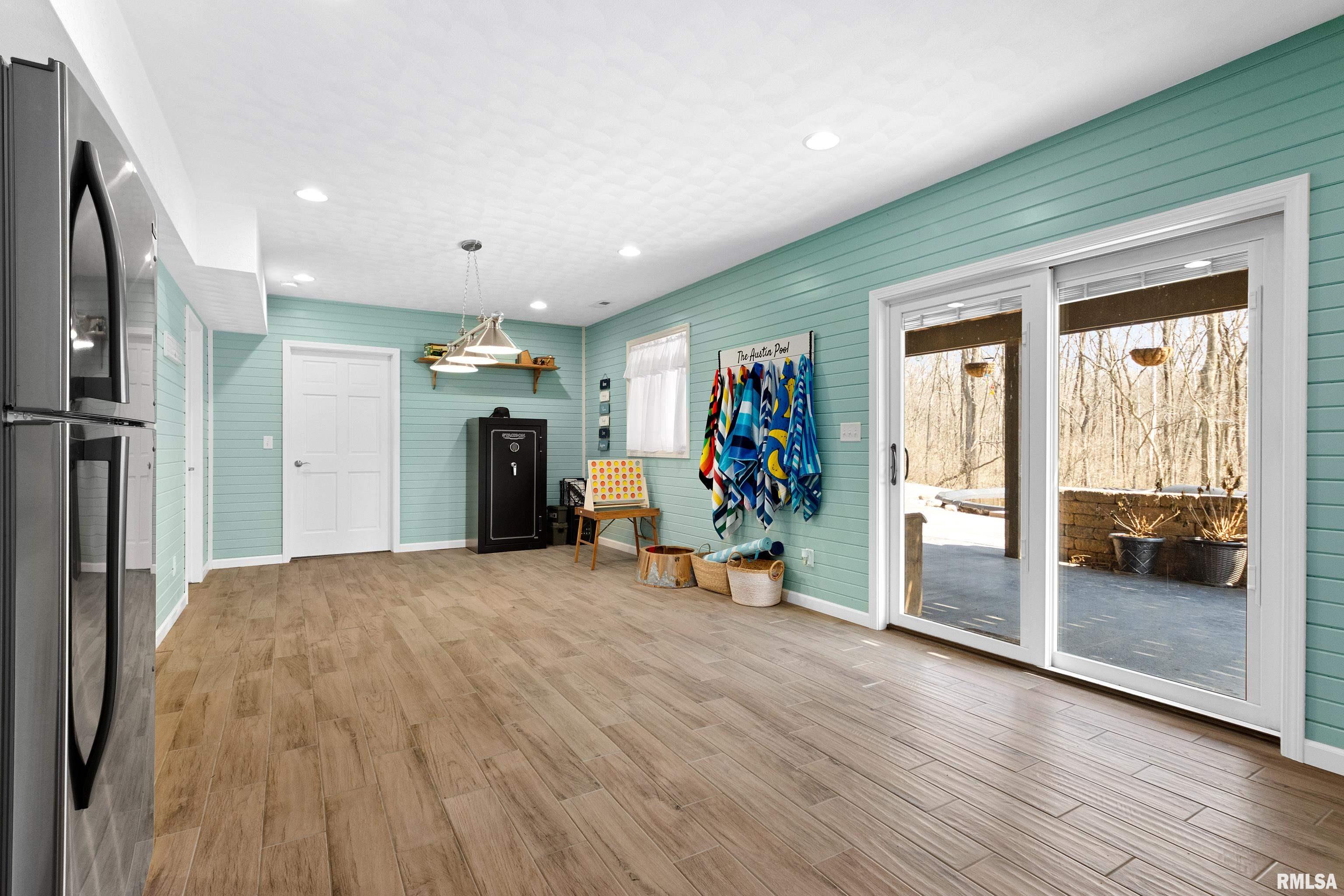 17980 Red Shale Hill Road Pekin, IL 61554 - Photo 41 of 61