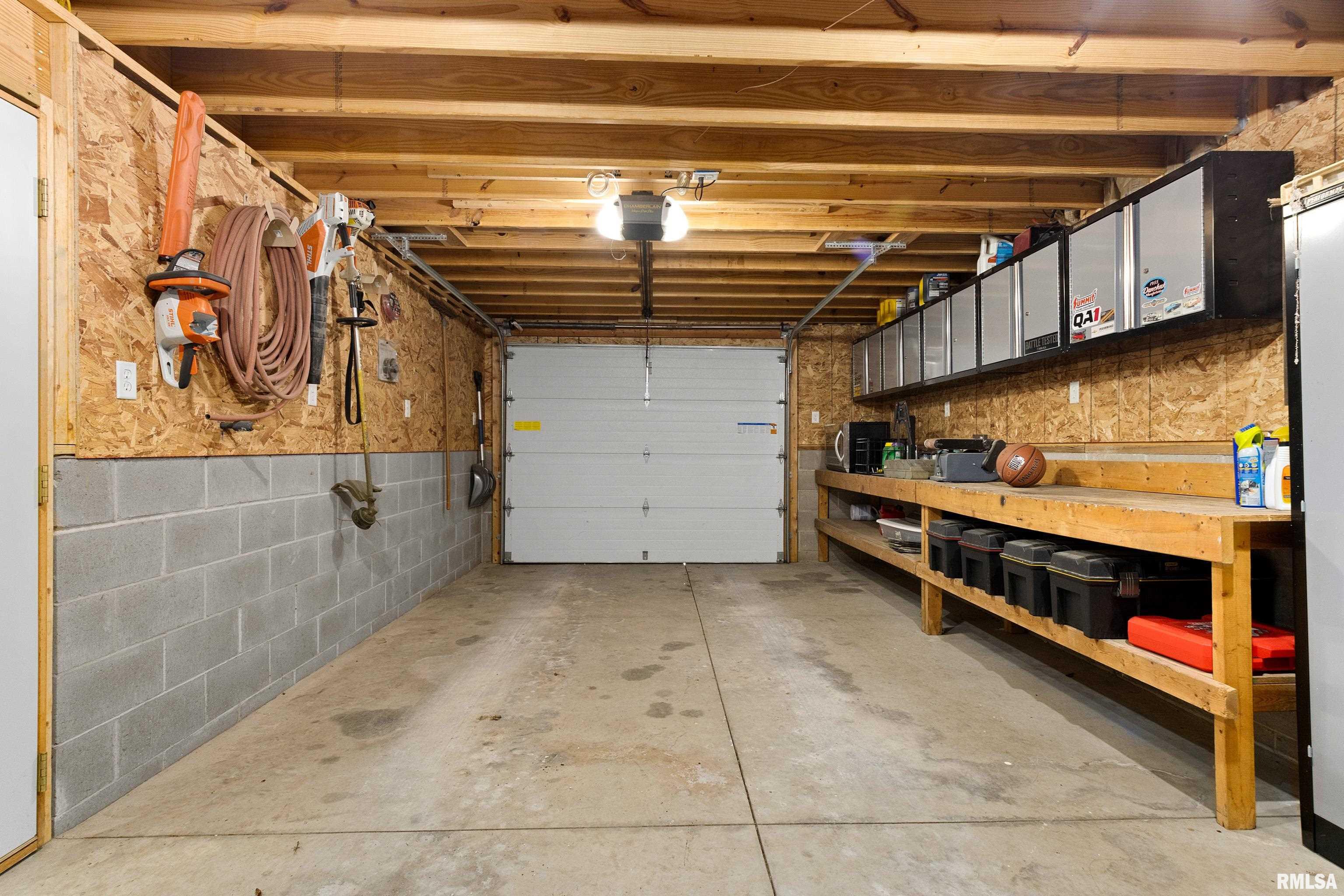 17980 Red Shale Hill Road Pekin, IL 61554 - Photo 55 of 61