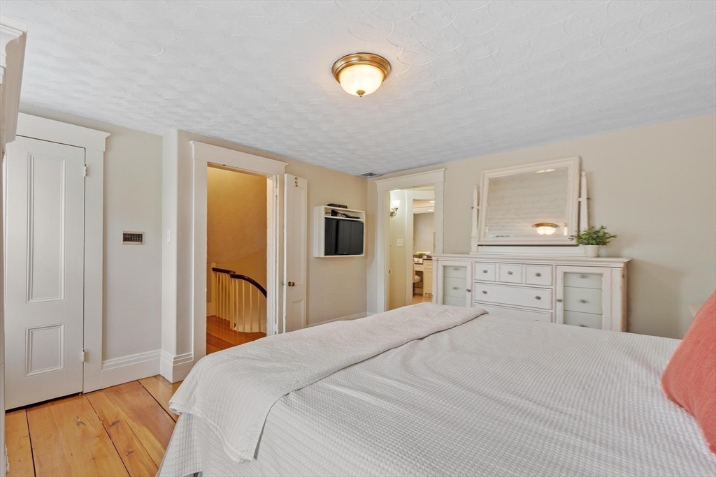 77 Centre Street Danvers, MA 01923 - Photo 27 of 41