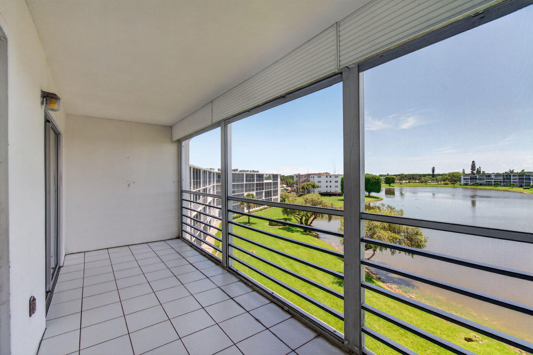 4059 Guildford East Boca Raton, FL 33434 - Photo 44 of 101 50-web-or-mls-DSC_8135