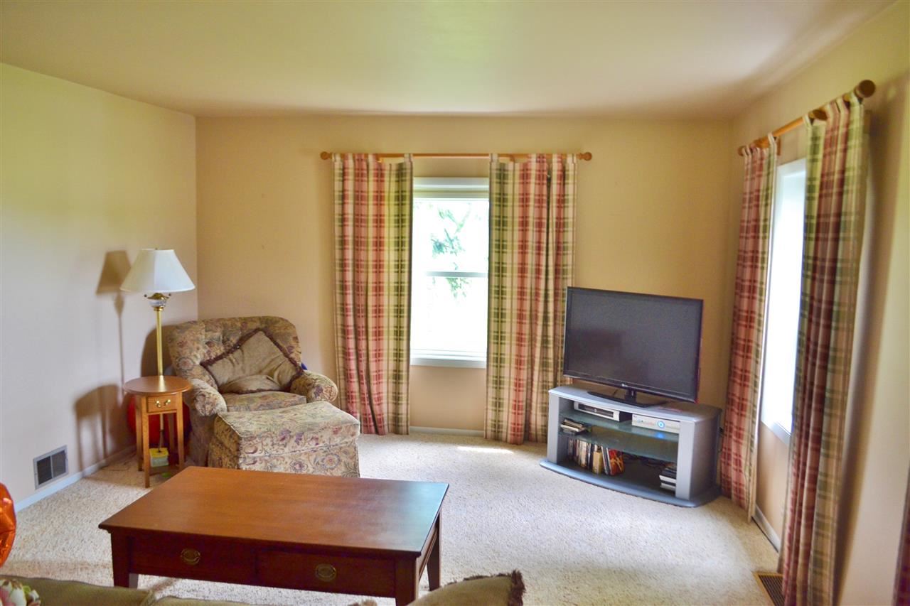 9313 Yellow River Road Fort Wayne, IN 46818 - Photo 8 of 27