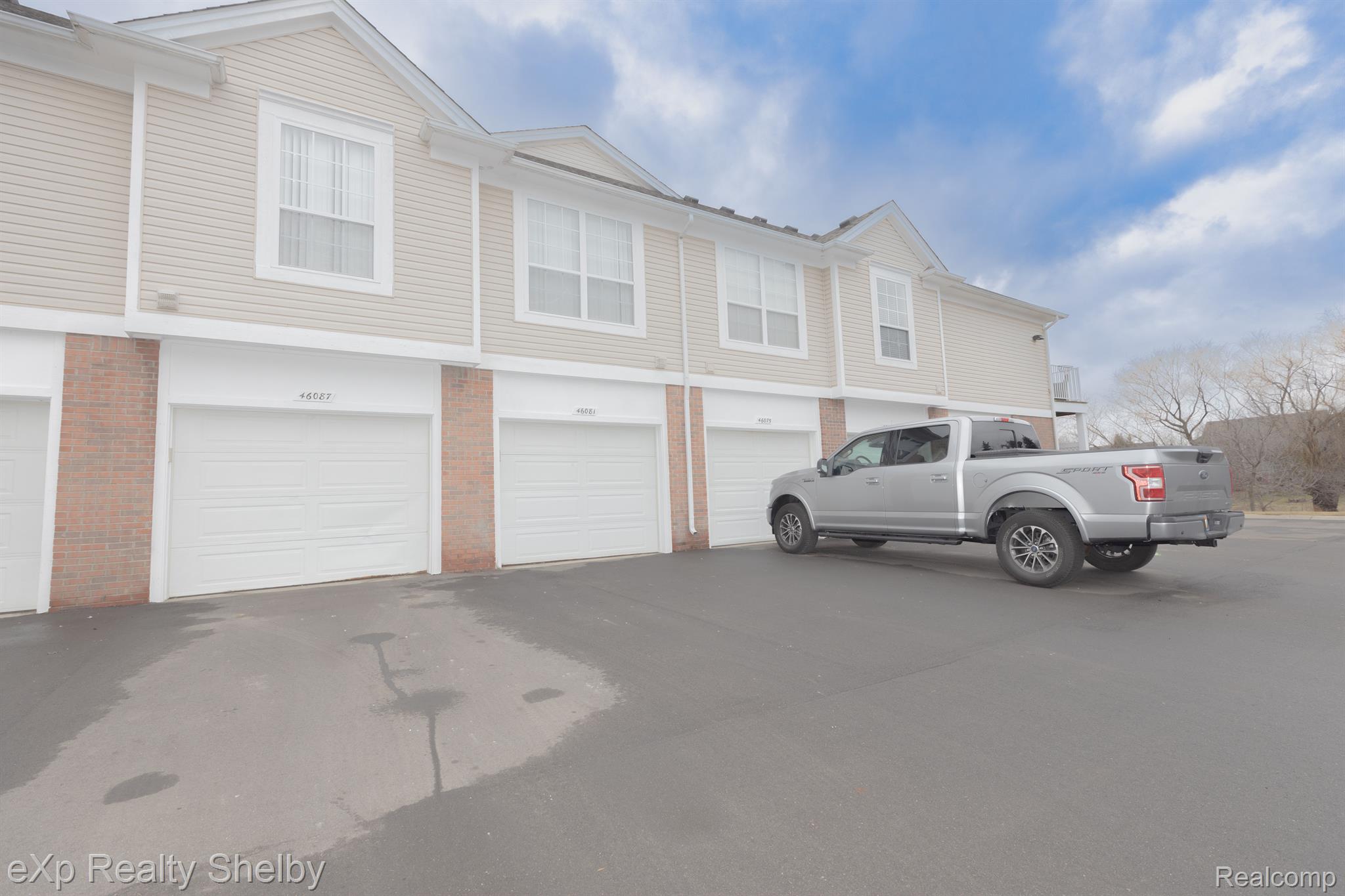 46075 Rhodes Drive Macomb, MI 48044 - Photo 29 of 33 Gallery Image 29