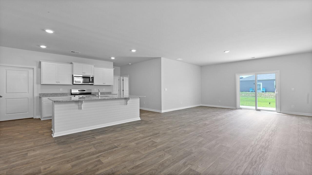 175 Bee Tree Boulevard Summerville, SC 29486 - Photo 4 of 36 7-web-or-mls-RU4A0010