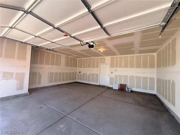 $2,050 | 1526 Maya Crossing Avenue, Henderson, NV 89002