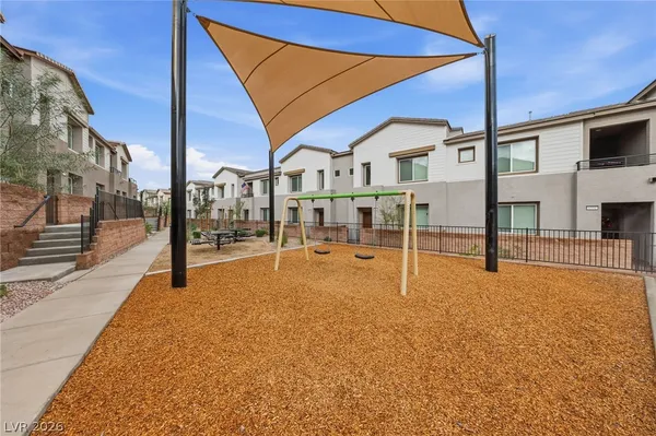 $2,050 | 1526 Maya Crossing Avenue, Henderson, NV 89002