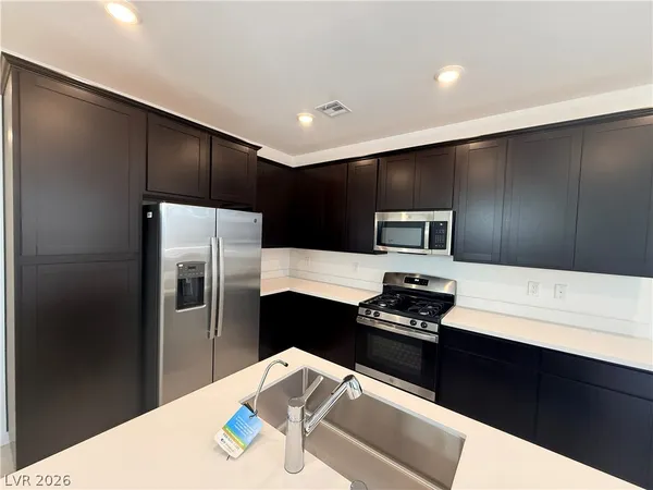 $2,050 | 1526 Maya Crossing Avenue, Henderson, NV 89002