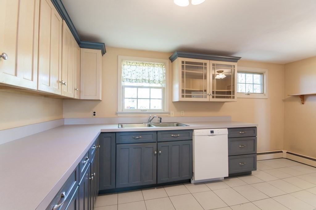 138 Stonehaven Road Fall River, MA 02723 - Photo 13 of 36 Gallery Image 13