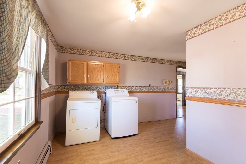 138 Stonehaven Road Fall River, MA 02723 - Photo 9 of 36 Gallery Image 9
