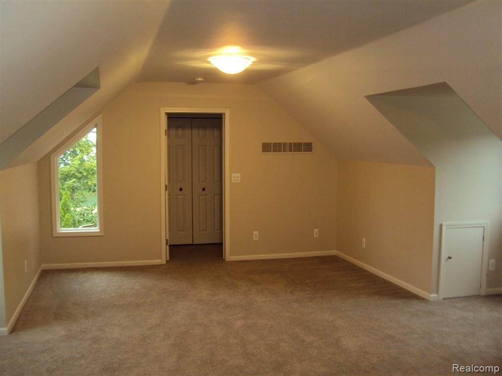 18014 Meridian Road Grosse Ile, MI 48138 - Photo 10 of 25 Huge 2nd level bonus room