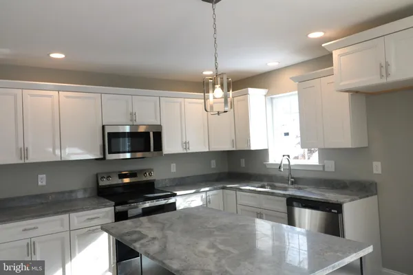 $376,900 | 34 Rosalie's Way, Temple, PA 19560
