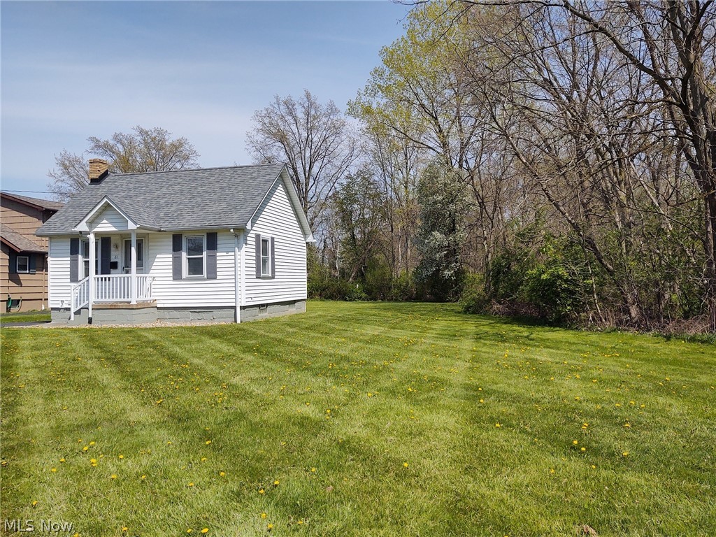 61 Idaho Road Youngstown, OH 44515 - Photo 3 of 29 Gallery Image 3