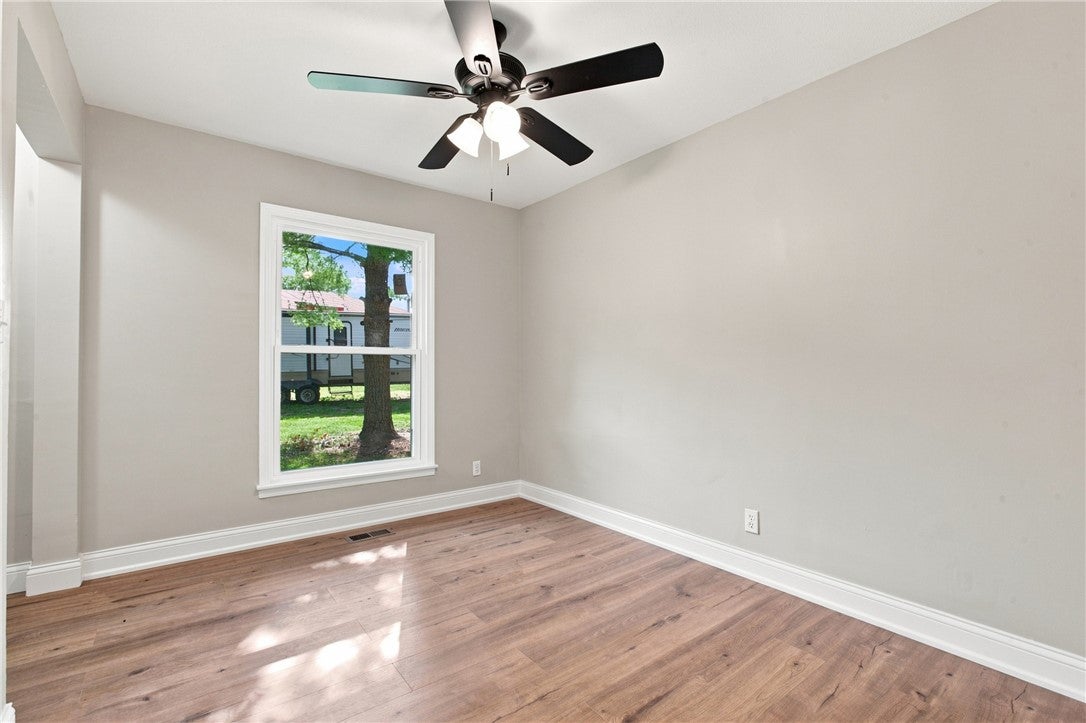 18973 Harrison Street Road Charleston, IL 61920 - Photo 16 of 30 Gallery Image 16