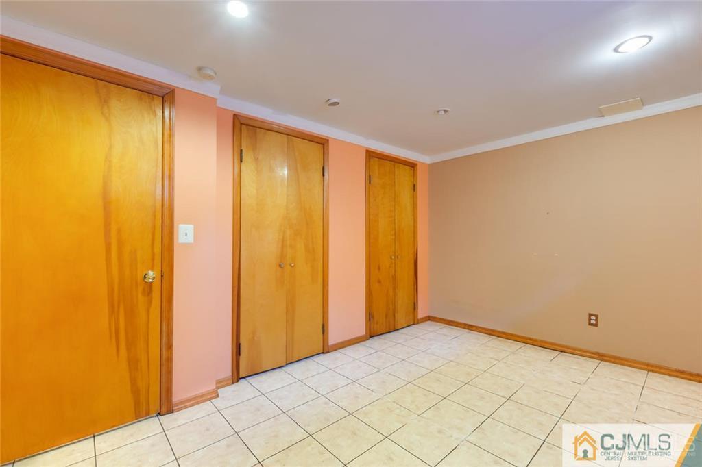 5 Herron Road Edison, NJ 08820 - Photo 32 of 42 a view of an empty room