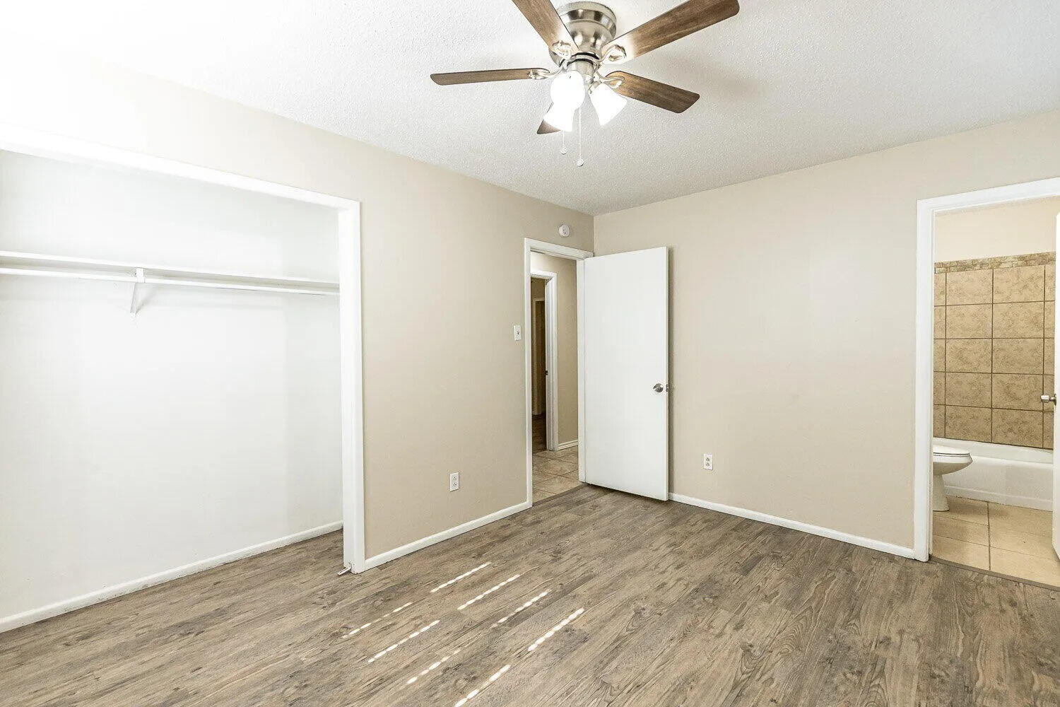 1916 71st Street Lubbock, TX 79412 - Photo 5 of 14 0e56aaccb974bc3cc2f17d409f477d9fl-m35637