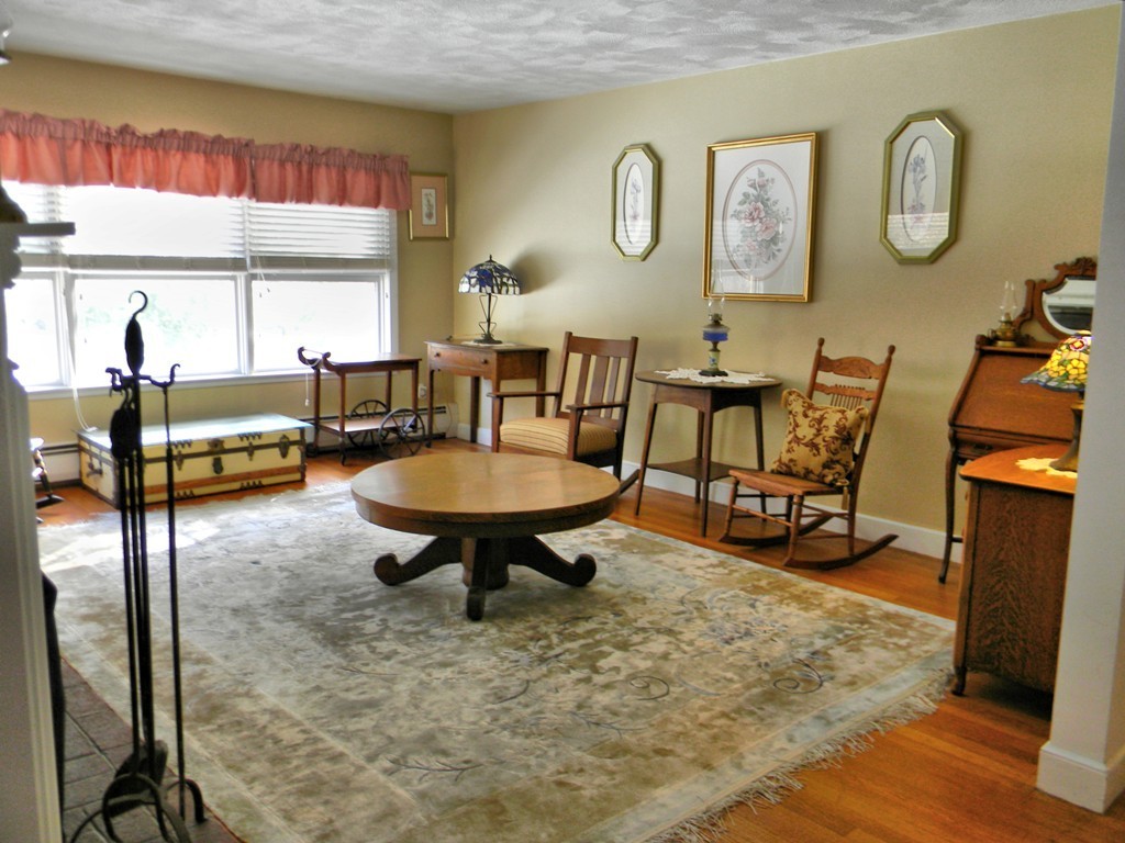 223 Rutland Street Carlisle, MA 01741 - Photo 3 of 12 Gallery Image 3