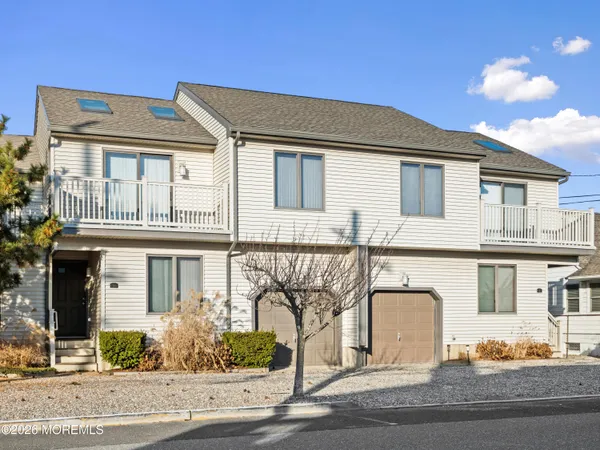 $1,049,000 | 1807 Grand Central Avenue, Unit 2, Lavallette, NJ 08735