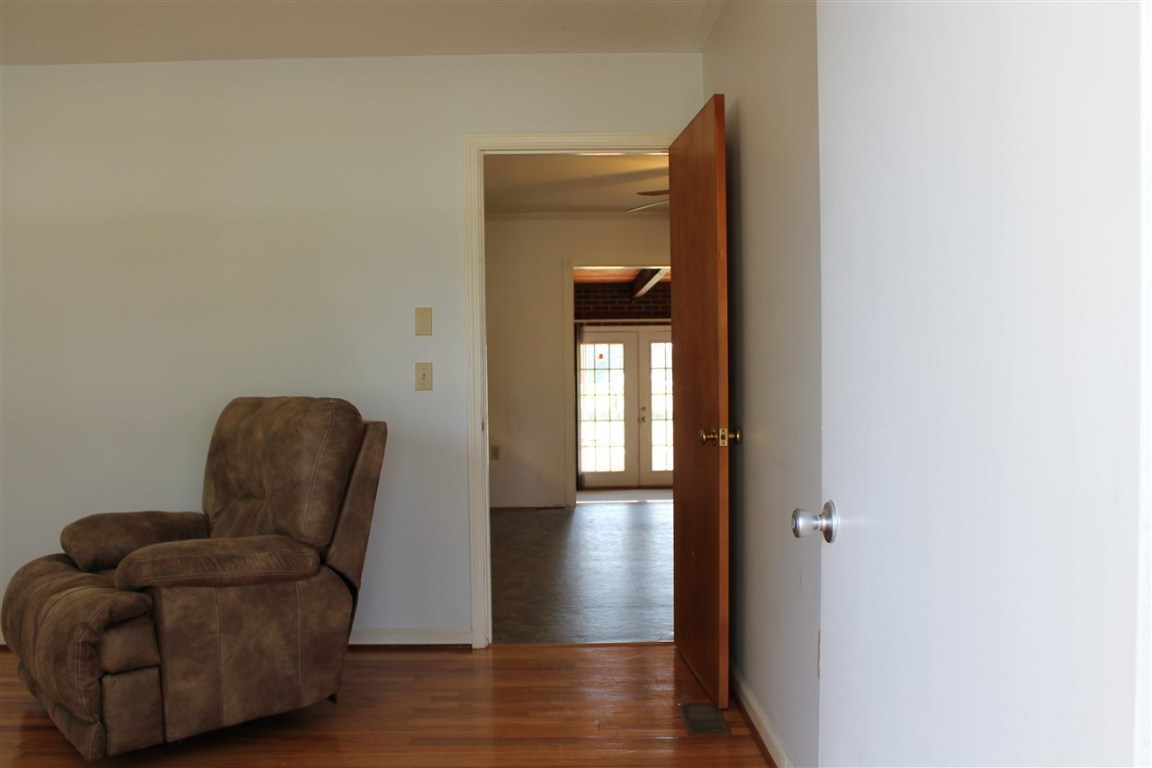 110 Donhill Road Anderson, SC 29625 - Photo 4 of 36