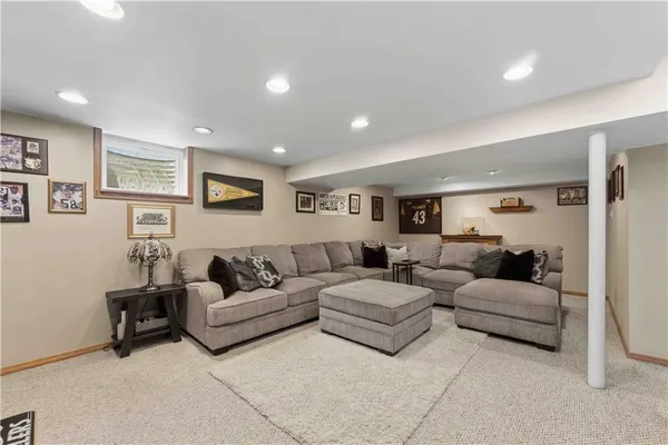 $275,000 | 109 Shadeland Drive, Beaver, PA 15009