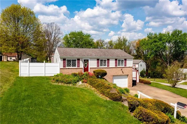$275,000 | 109 Shadeland Drive, Beaver, PA 15009