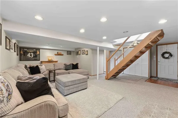 $275,000 | 109 Shadeland Drive, Beaver, PA 15009