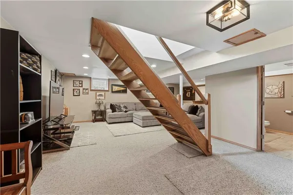$275,000 | 109 Shadeland Drive, Beaver, PA 15009