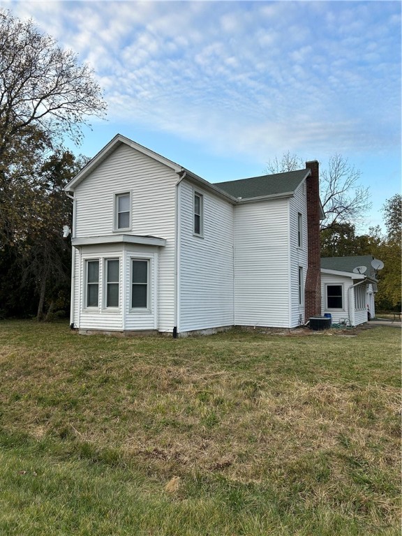 1676 East Elwin Road Decatur, IL 62521 - Photo 1 of 11 Gallery Image 1
