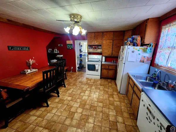 $110,000 | 317 Chestnut Street, Everest, KS 66424