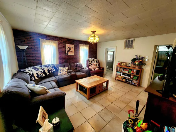 $110,000 | 317 Chestnut Street, Everest, KS 66424