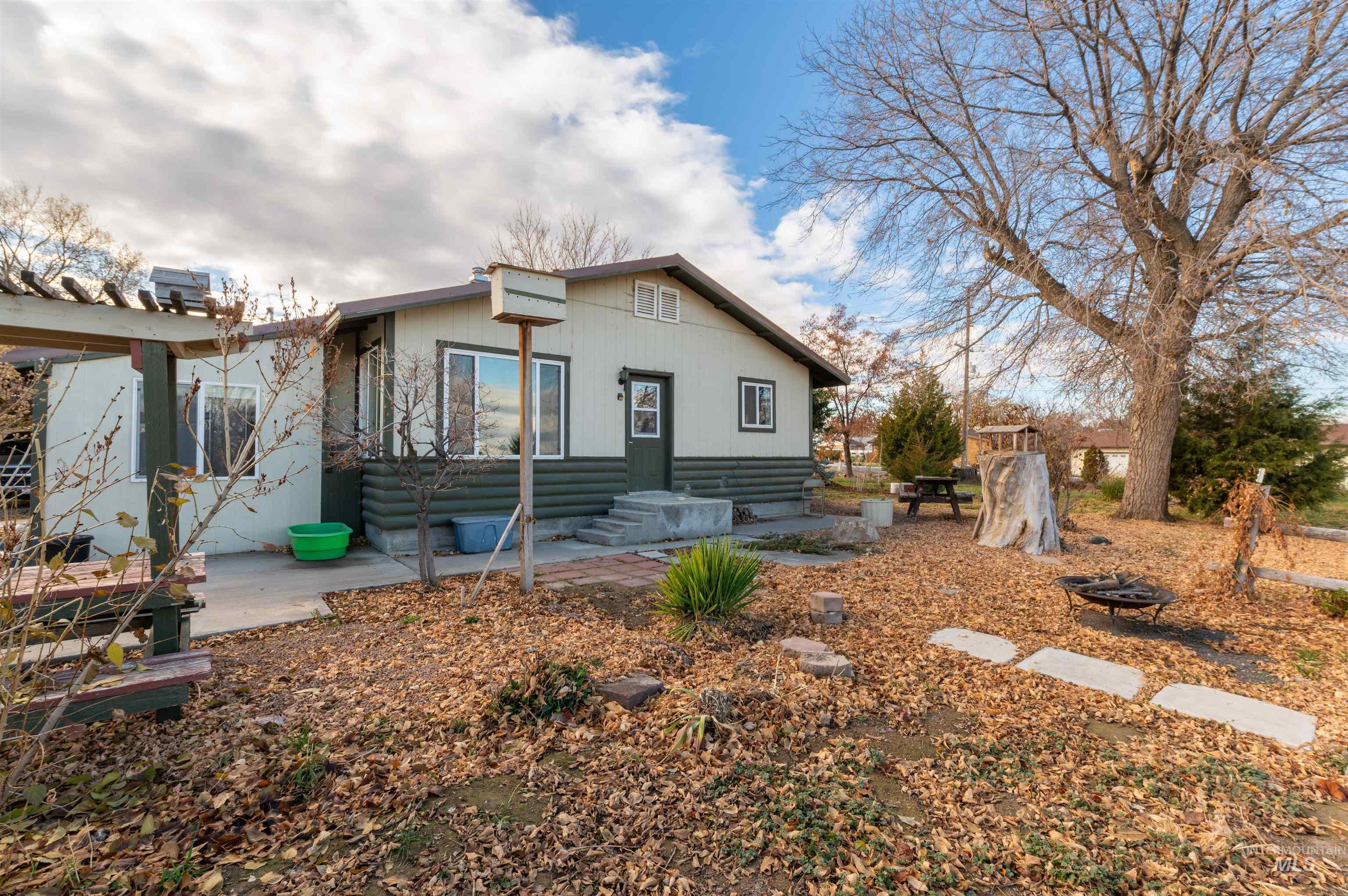 408 Clear Lakes Road Buhl, ID 83316 - Photo 1 of 16 Bungalow featuring a patio