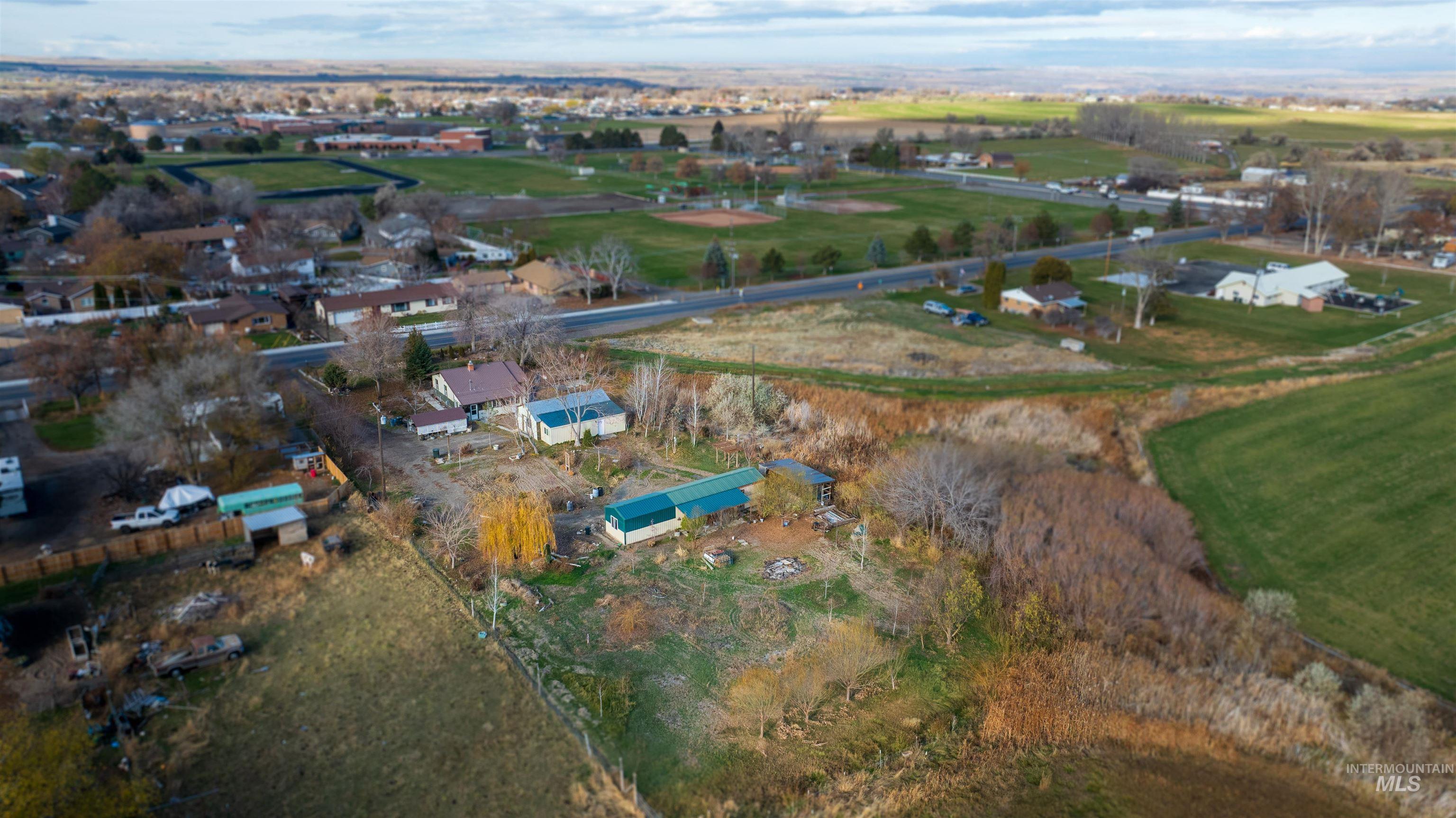 408 Clear Lakes Road Buhl, ID 83316 - Photo 4 of 16 Aerial view of property and surrounding area