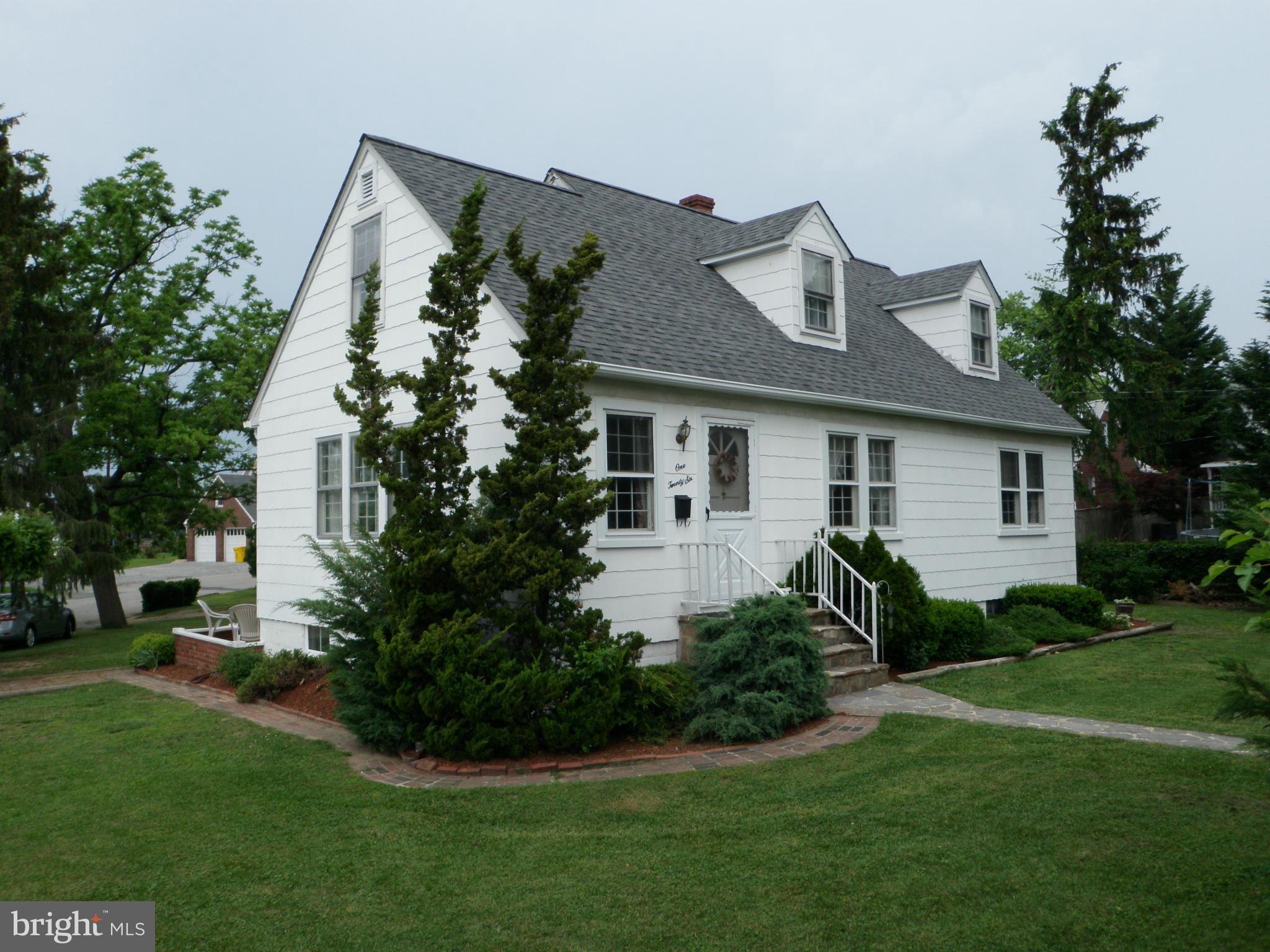 126 Cecil Road Pasadena, MD 21122 - Photo 1 of 30 Exterior (Front)