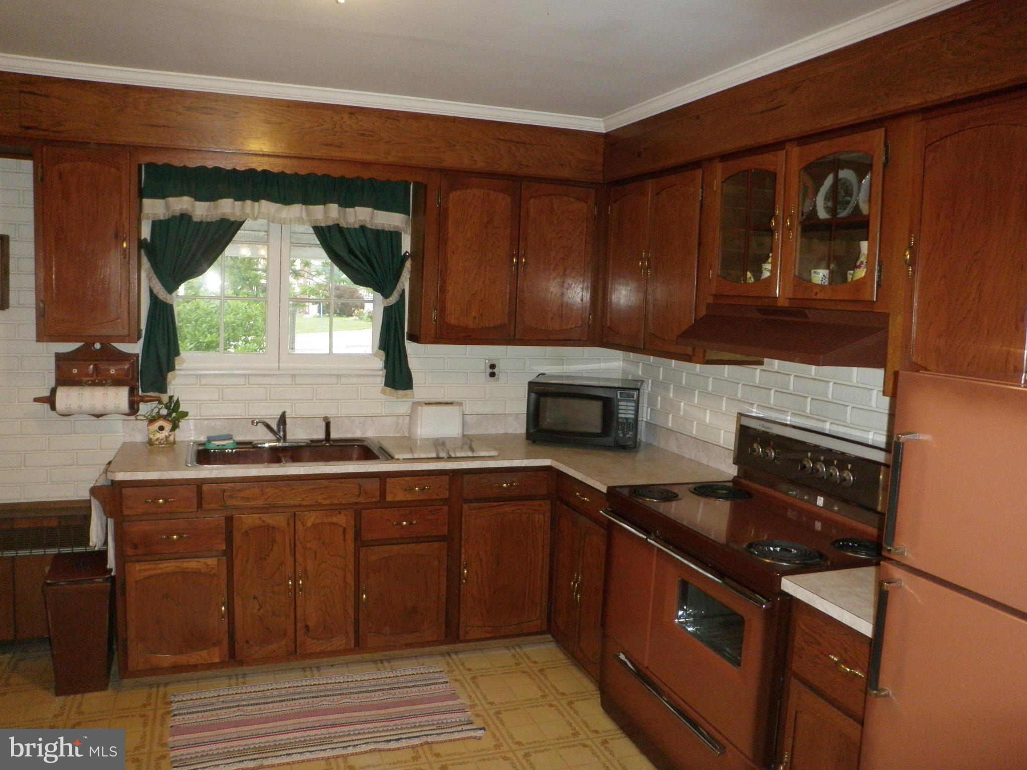 126 Cecil Road Pasadena, MD 21122 - Photo 13 of 30 Kitchen
