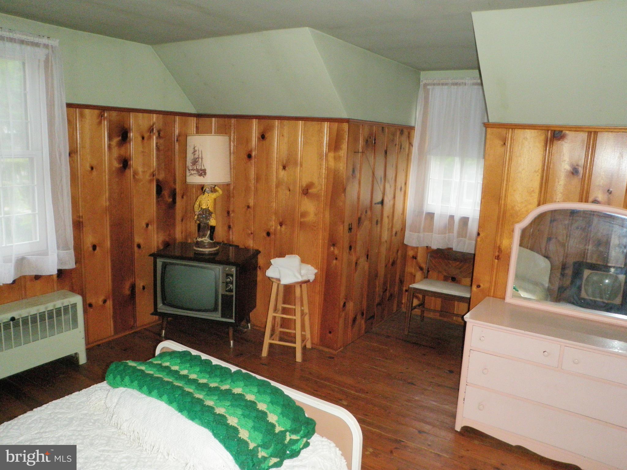 126 Cecil Road Pasadena, MD 21122 - Photo 20 of 30 Bedroom