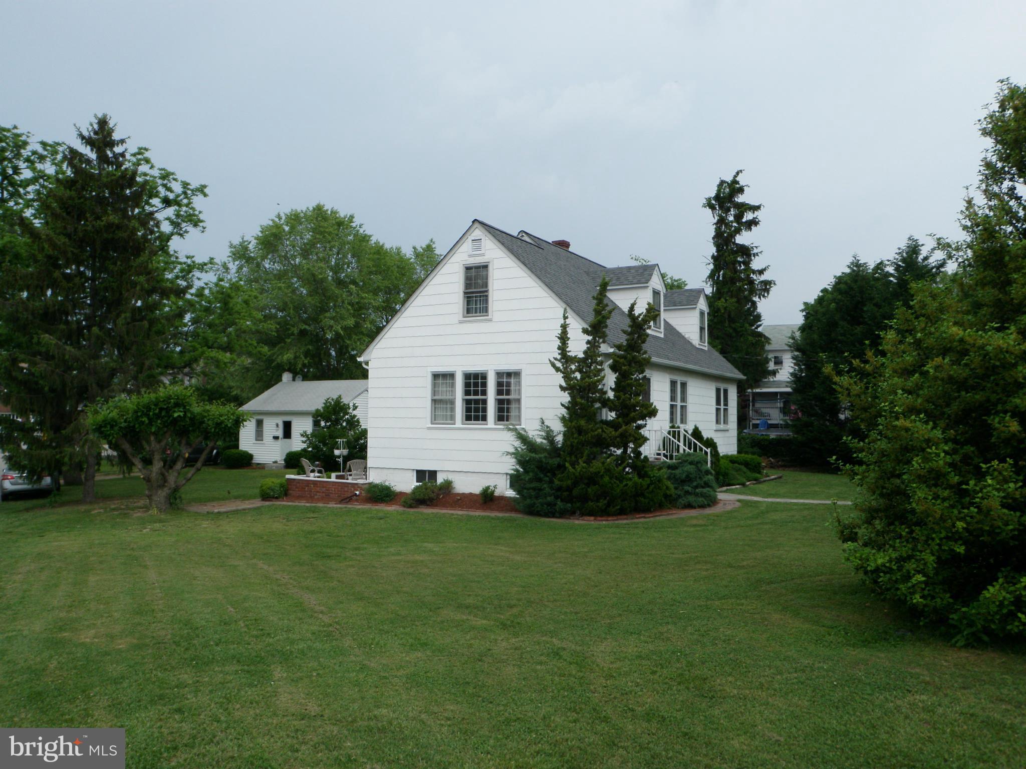 126 Cecil Road Pasadena, MD 21122 - Photo 3 of 30 Exterior (General)