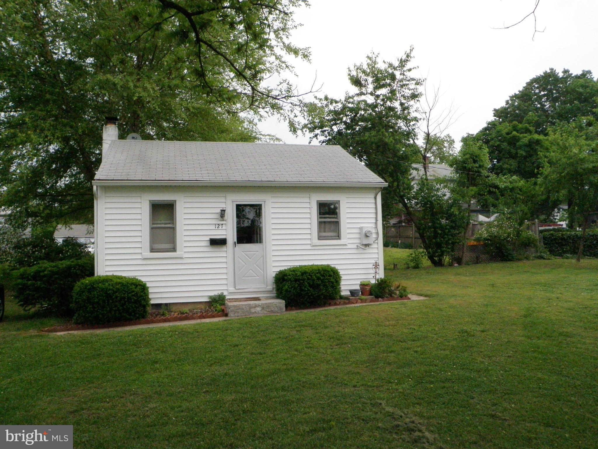 126 Cecil Road Pasadena, MD 21122 - Photo 23 of 30 IN -LAW house has a private driveway