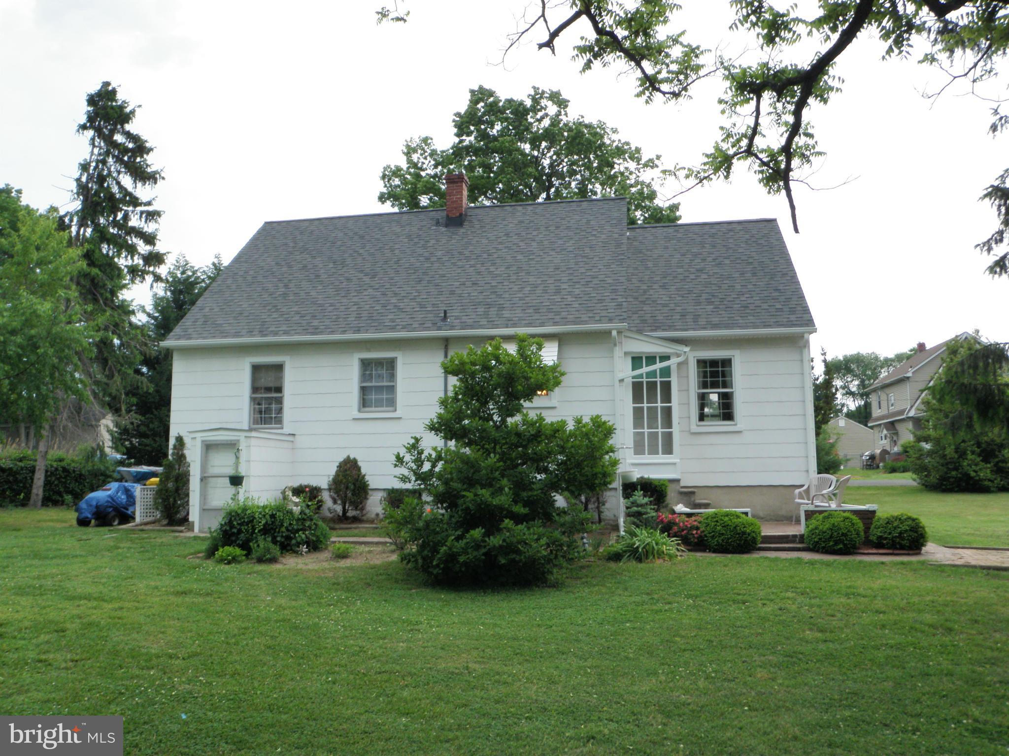 126 Cecil Road Pasadena, MD 21122 - Photo 4 of 30 Exterior (Rear)