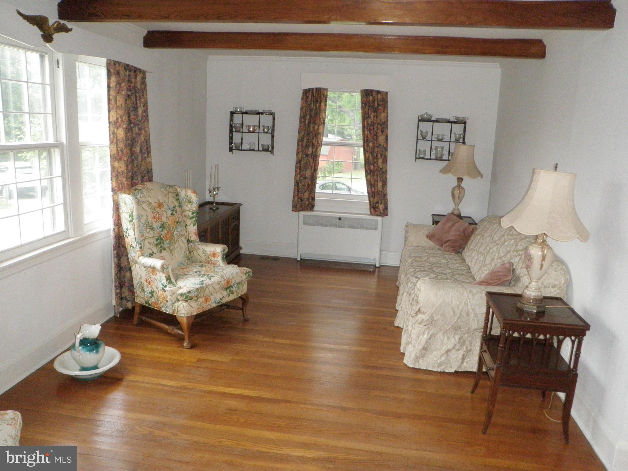 126 Cecil Road Pasadena, MD 21122 - Photo 8 of 30 Dining Room